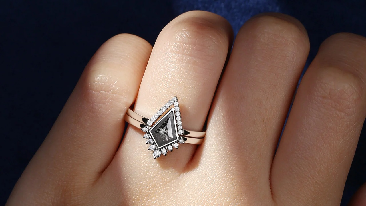 What Makes StarlandUS Salt and Pepper Diamonds So Special for Engagements?